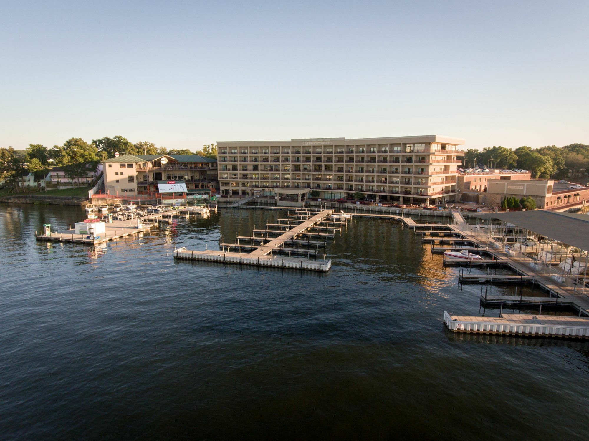 Camden On The Lake Resort Лейк Озарк Екстериор снимка