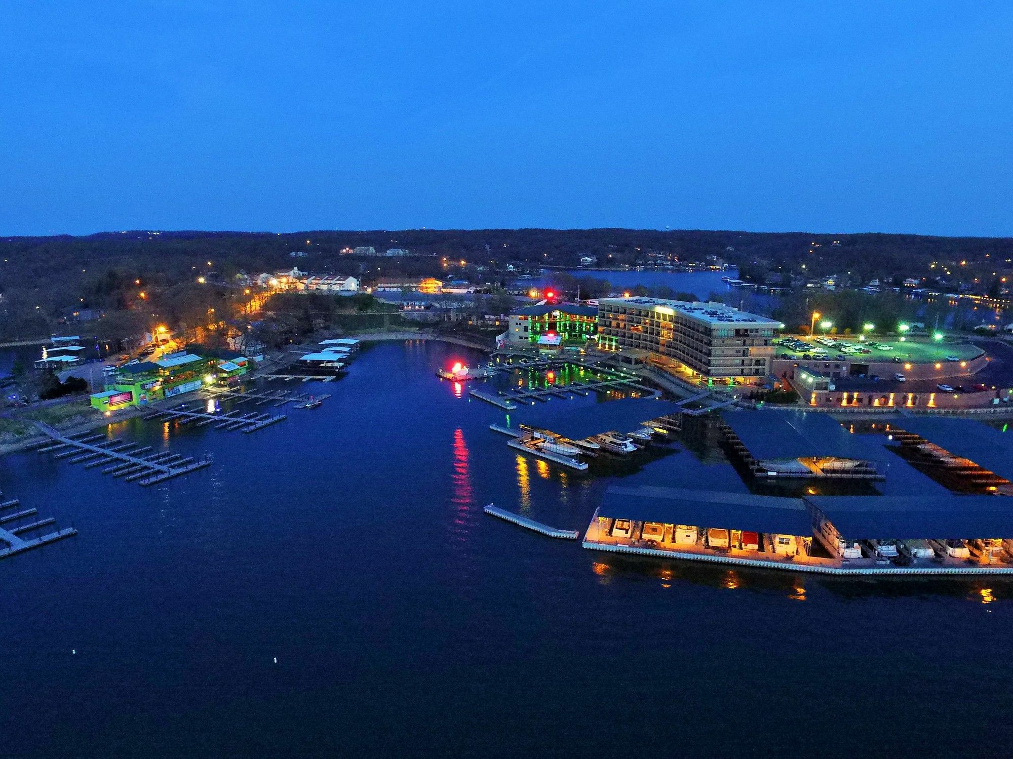 Camden On The Lake Resort Лейк Озарк Екстериор снимка